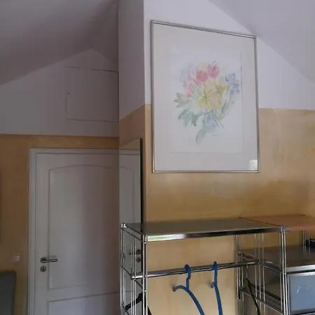 Wohlfuehloase - Zimmer, - Im Herzen Starnbergs Homestay *
