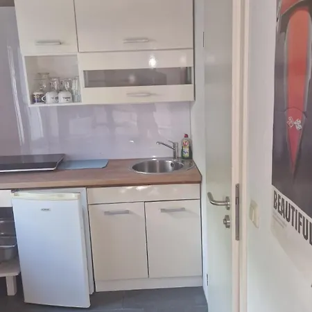 Ubytování v soukromí Wohlfuehloase - Zimmer, - Im Herzen Starnbergs Starnberg