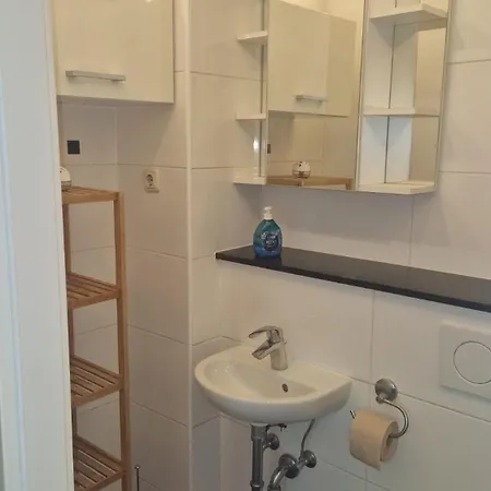Wohlfuehloase - Zimmer, - Im Herzen Starnbergs