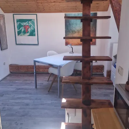 Wohlfuehloase - Zimmer, - Im Herzen Starnbergs 홈스테이 스탄베르크
